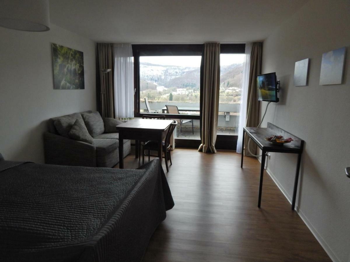Free Apartment - Schoenblick Бад-Урах Екстер'єр фото